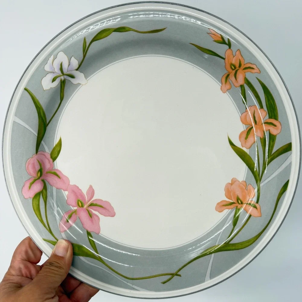 Sango Cherish 378 Dinner Plates 10.5